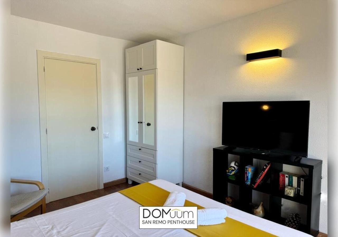 Domuum Holidays - San Remo Penthouse سالو المظهر الخارجي الصورة