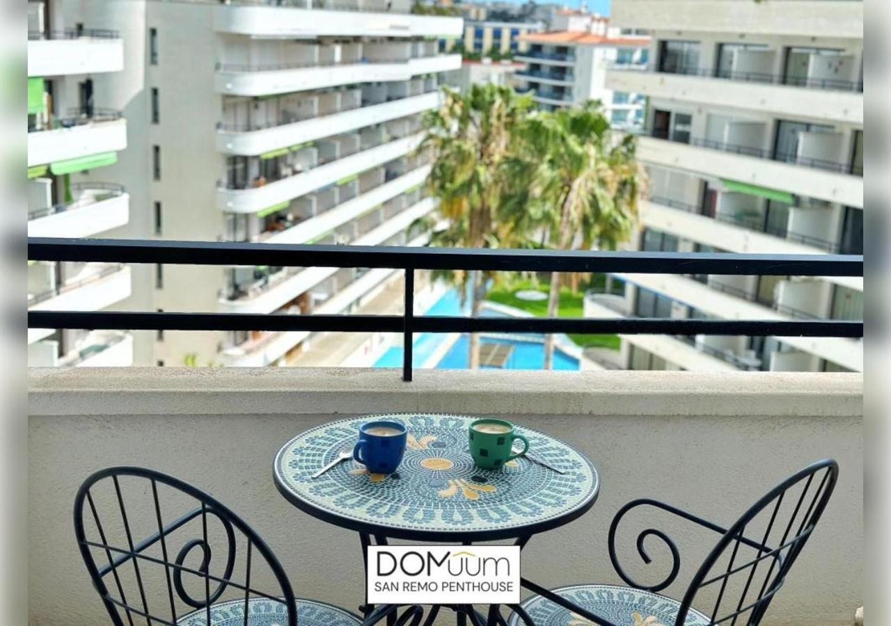 Domuum Holidays - San Remo Penthouse سالو المظهر الخارجي الصورة