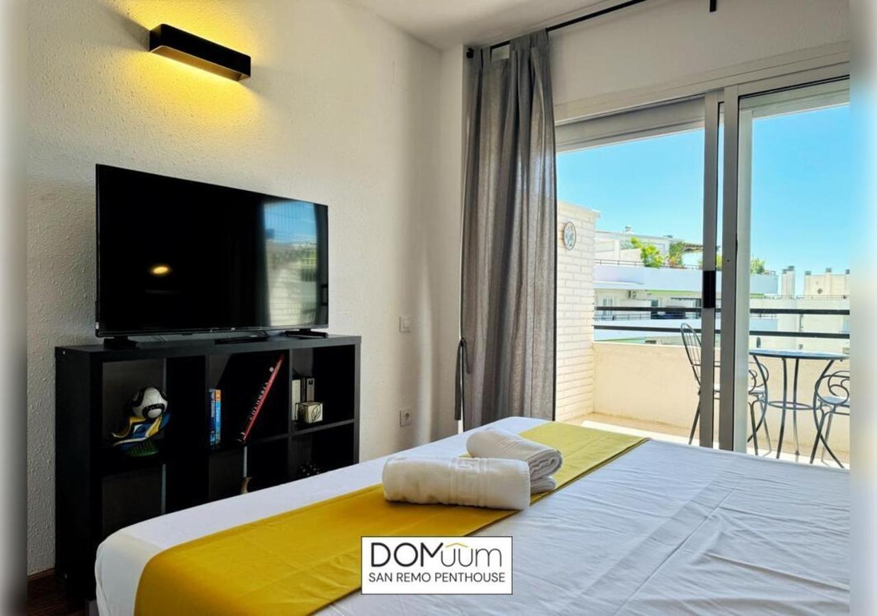 Domuum Holidays - San Remo Penthouse سالو المظهر الخارجي الصورة
