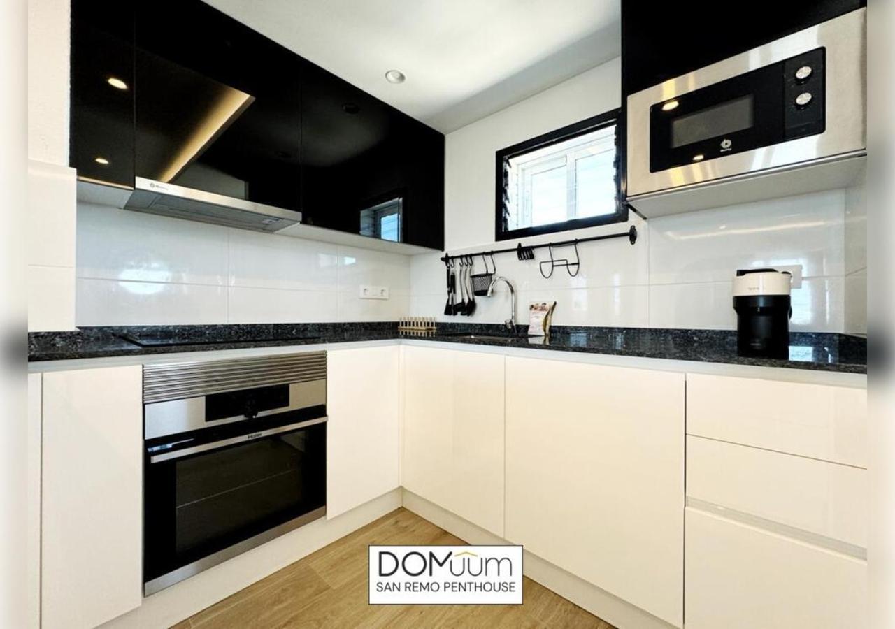 Domuum Holidays - San Remo Penthouse سالو المظهر الخارجي الصورة