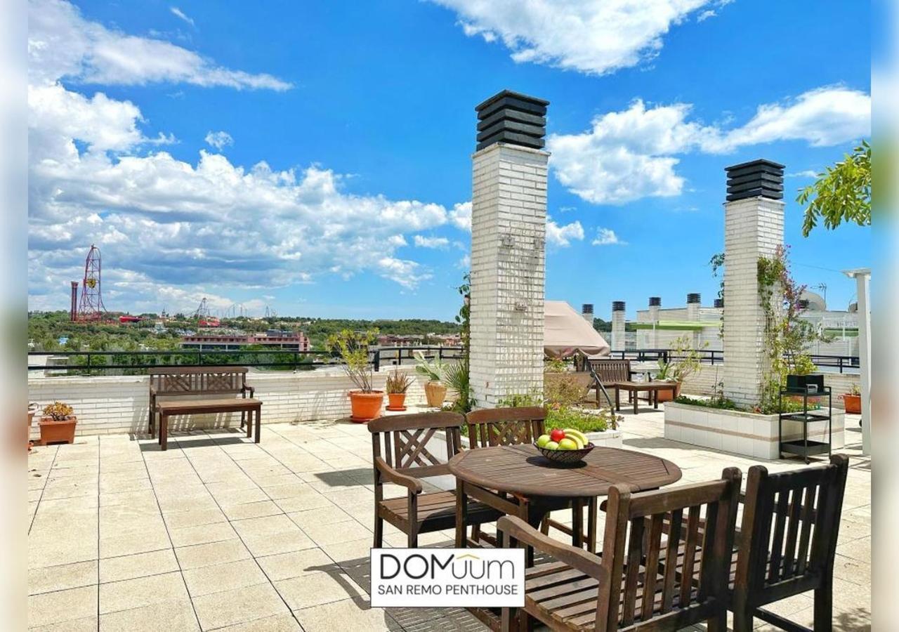 Domuum Holidays - San Remo Penthouse سالو المظهر الخارجي الصورة