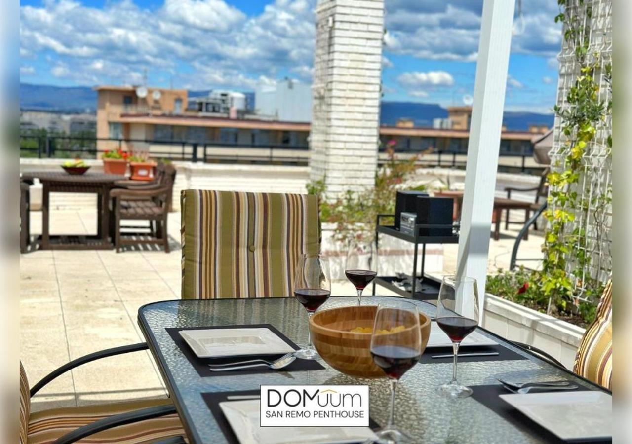 Domuum Holidays - San Remo Penthouse سالو المظهر الخارجي الصورة