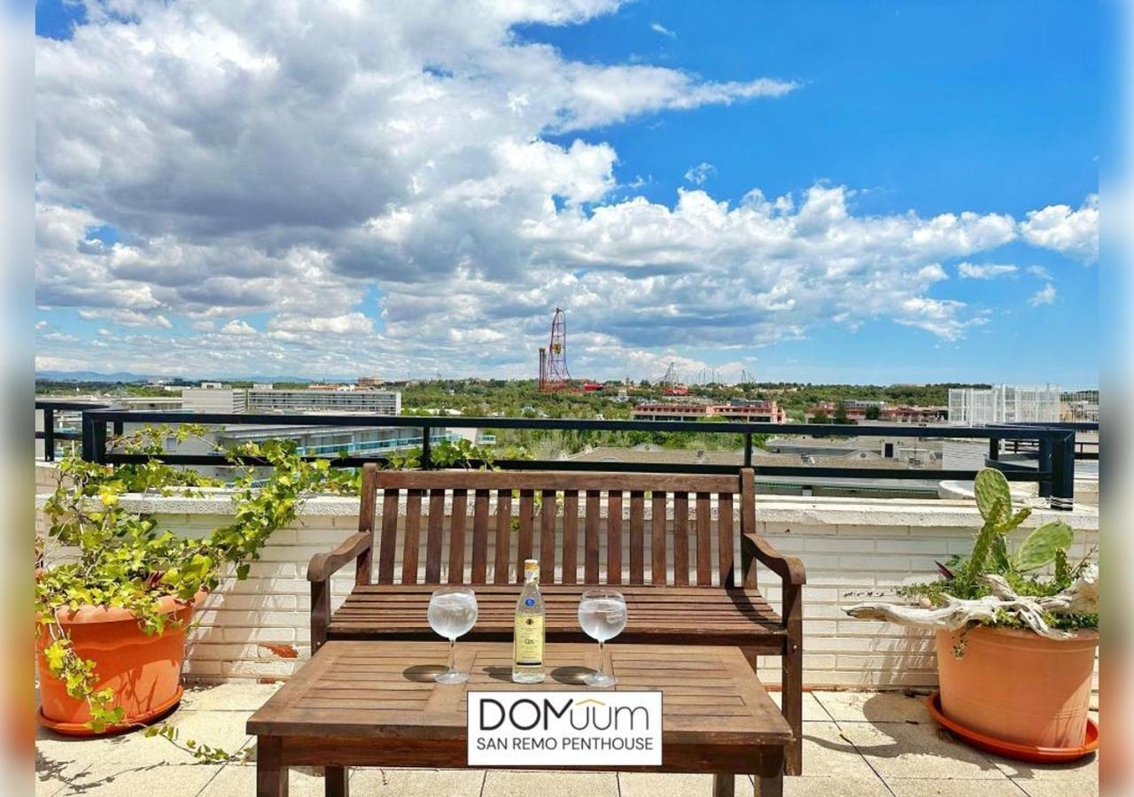 Domuum Holidays - San Remo Penthouse سالو المظهر الخارجي الصورة